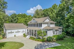 8655 Mcchune Court photo 4