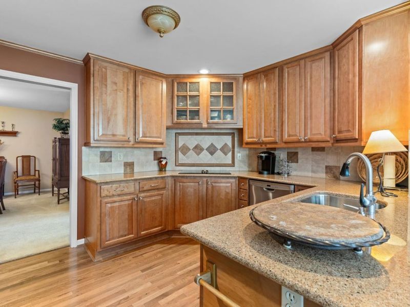 7924 Bar Harbor Drive, Anderson Twp, OH 45255 Photo 9