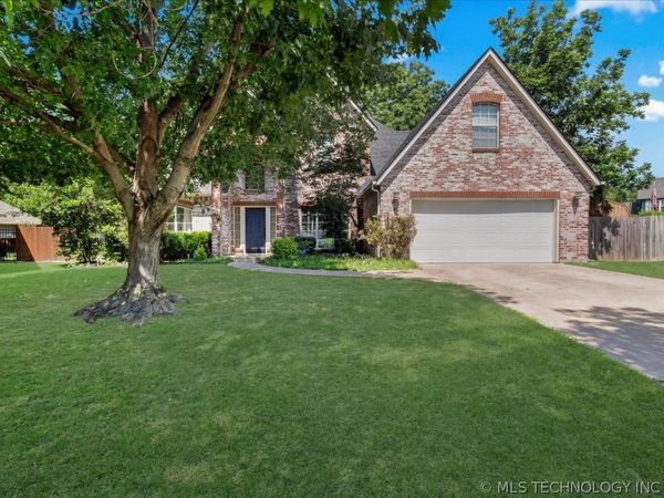 8804 S 91st East Avenue , Tulsa, OK 74133