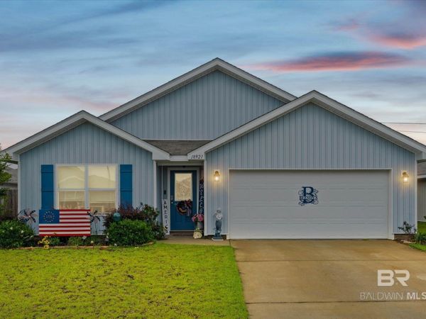 18921 Markle Drive, Robertsdale, AL 36567