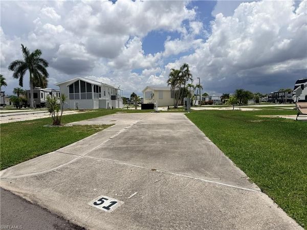19681 Summerlin #51D RD, FORT MYERS, FL 33908