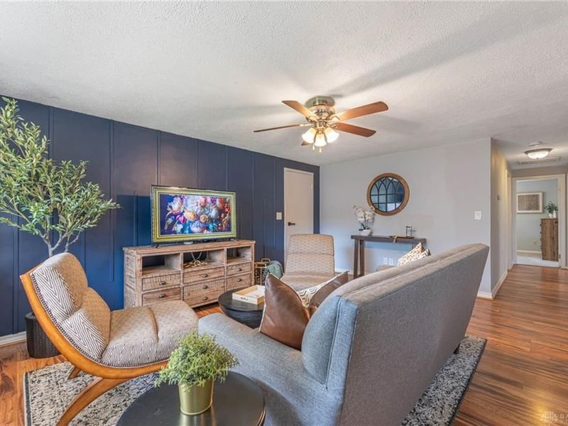 3915 Utica Drive, Dayton, OH 45439 Photo 2