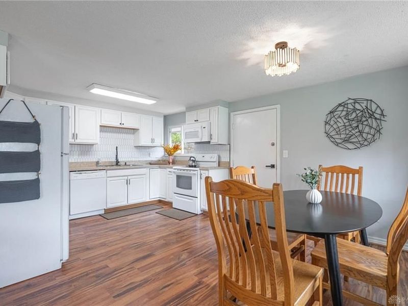 3915 Utica Drive, Dayton, OH 45439 Photo 6