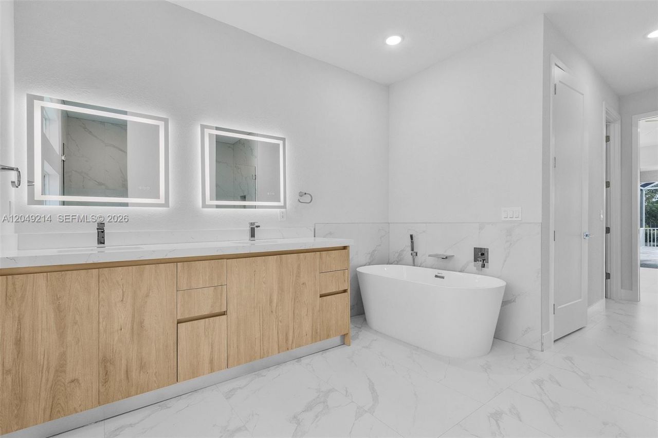 1430 SE 23rd St , Cape Coral, FL 33990 Photo