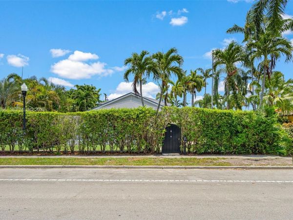 1550 Tyler St , Hollywood, FL 33020
