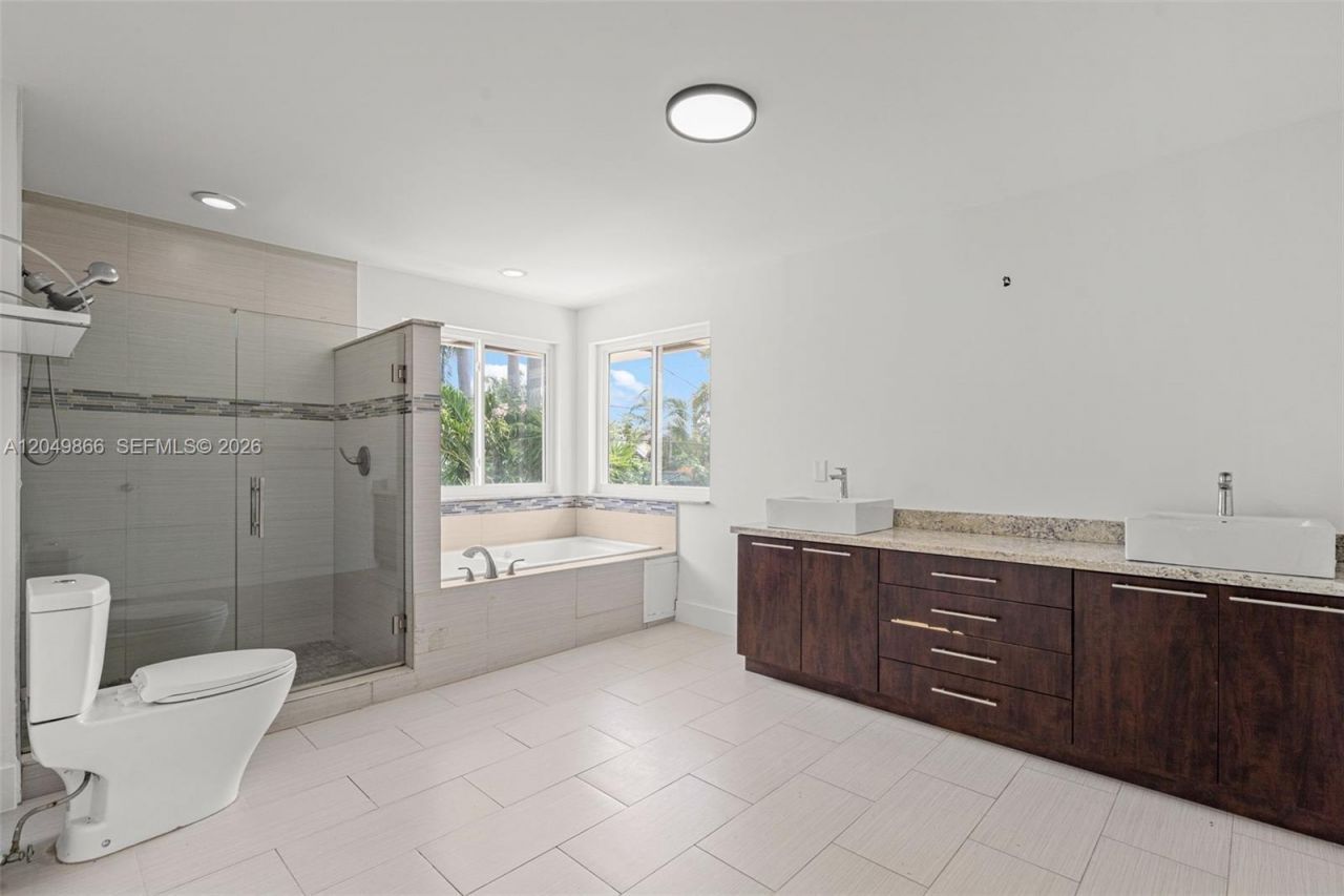 1550 Tyler St , Hollywood, FL 33020 Photo