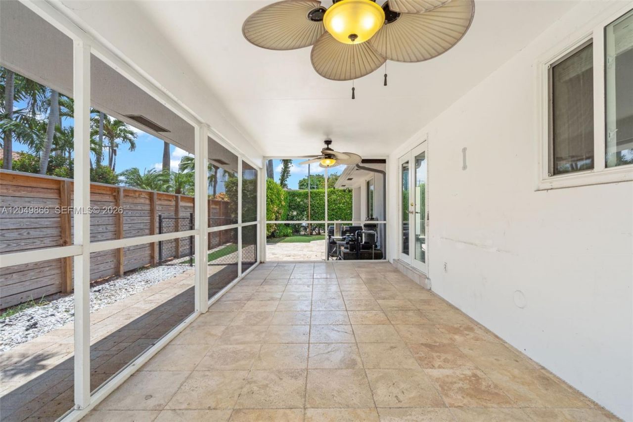 1550 Tyler St , Hollywood, FL 33020 Photo