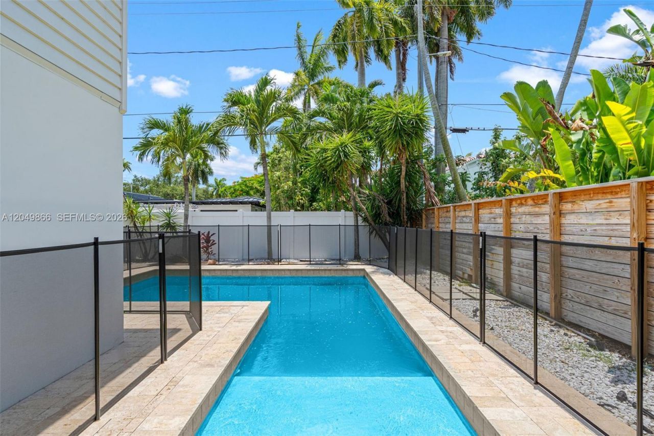 1550 Tyler St , Hollywood, FL 33020 Photo