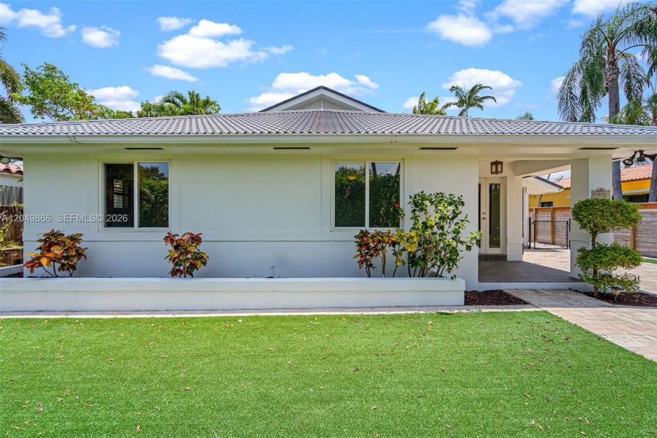 1550 Tyler St , Hollywood, FL 33020 Photo