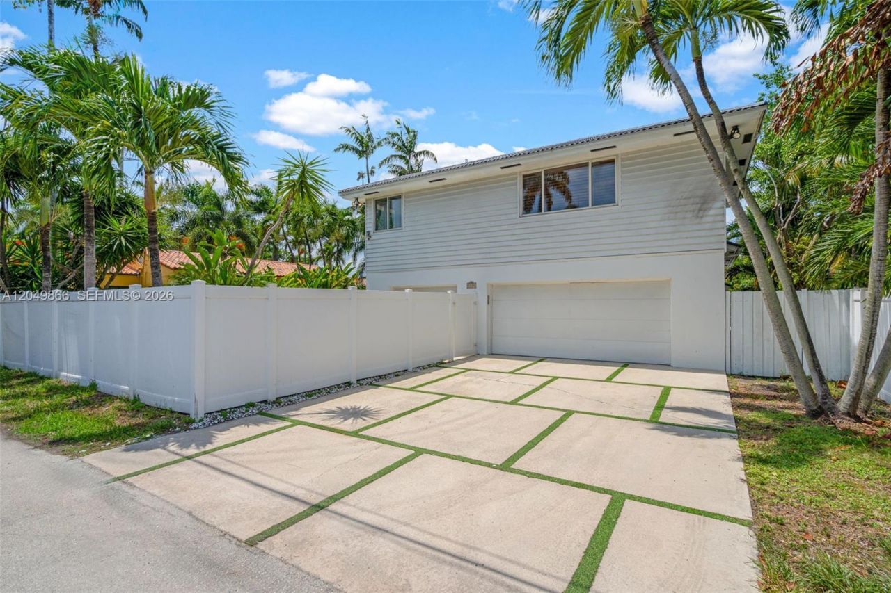 1550 Tyler St , Hollywood, FL 33020 Photo