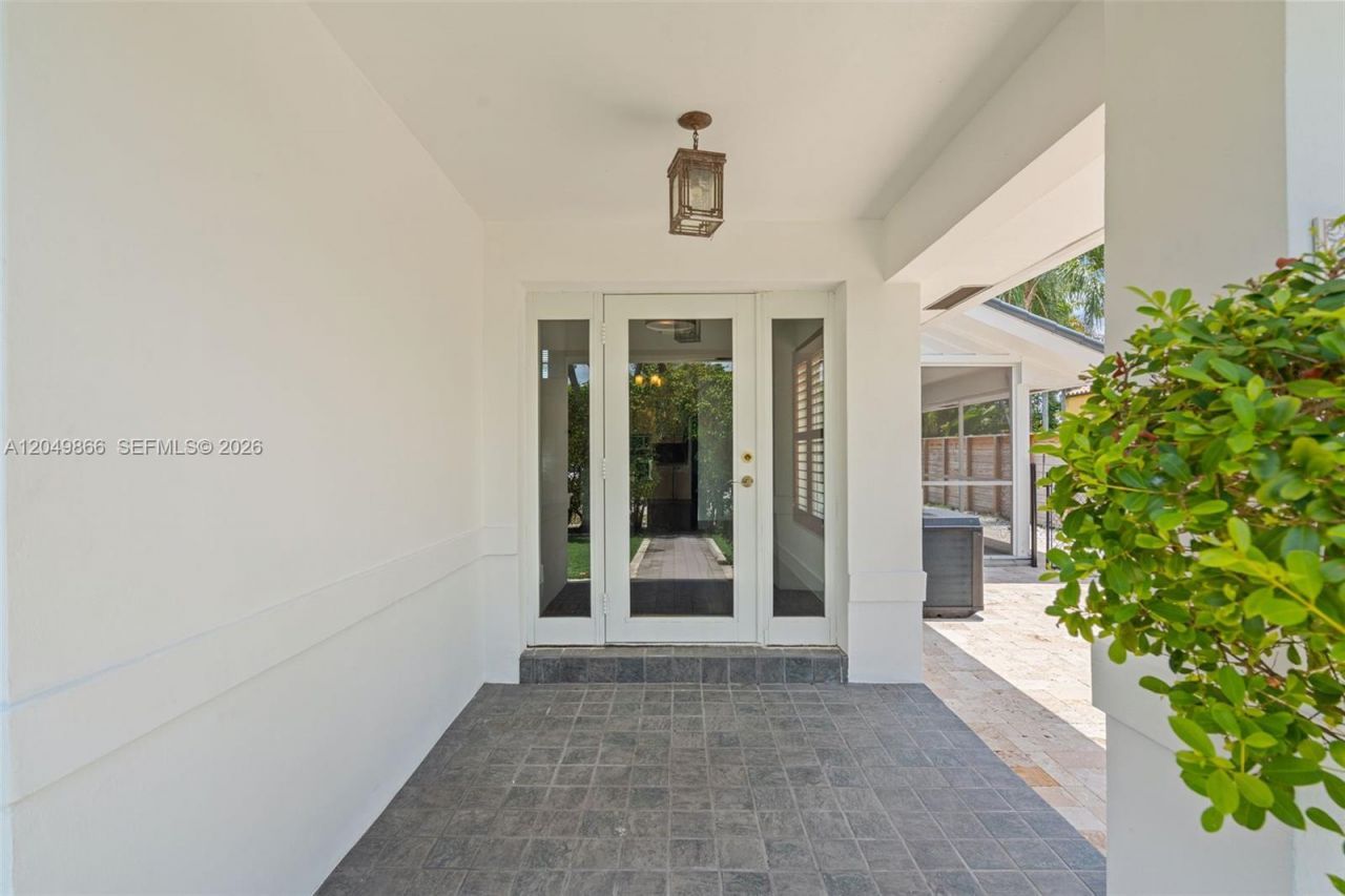 1550 Tyler St , Hollywood, FL 33020 Photo