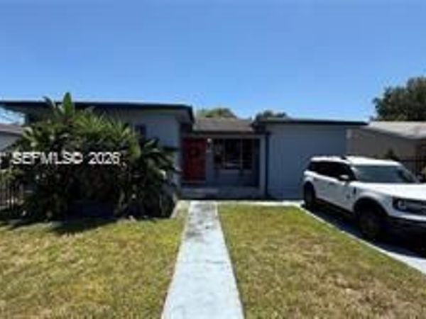 3332 NW 51st St , Miami, FL 33142
