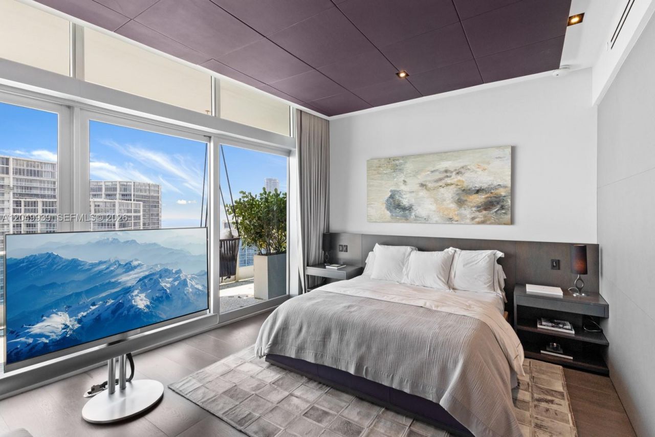 200 Biscayne Boulevard Way, Unit PH-5404, Miami, FL 33131 Photo