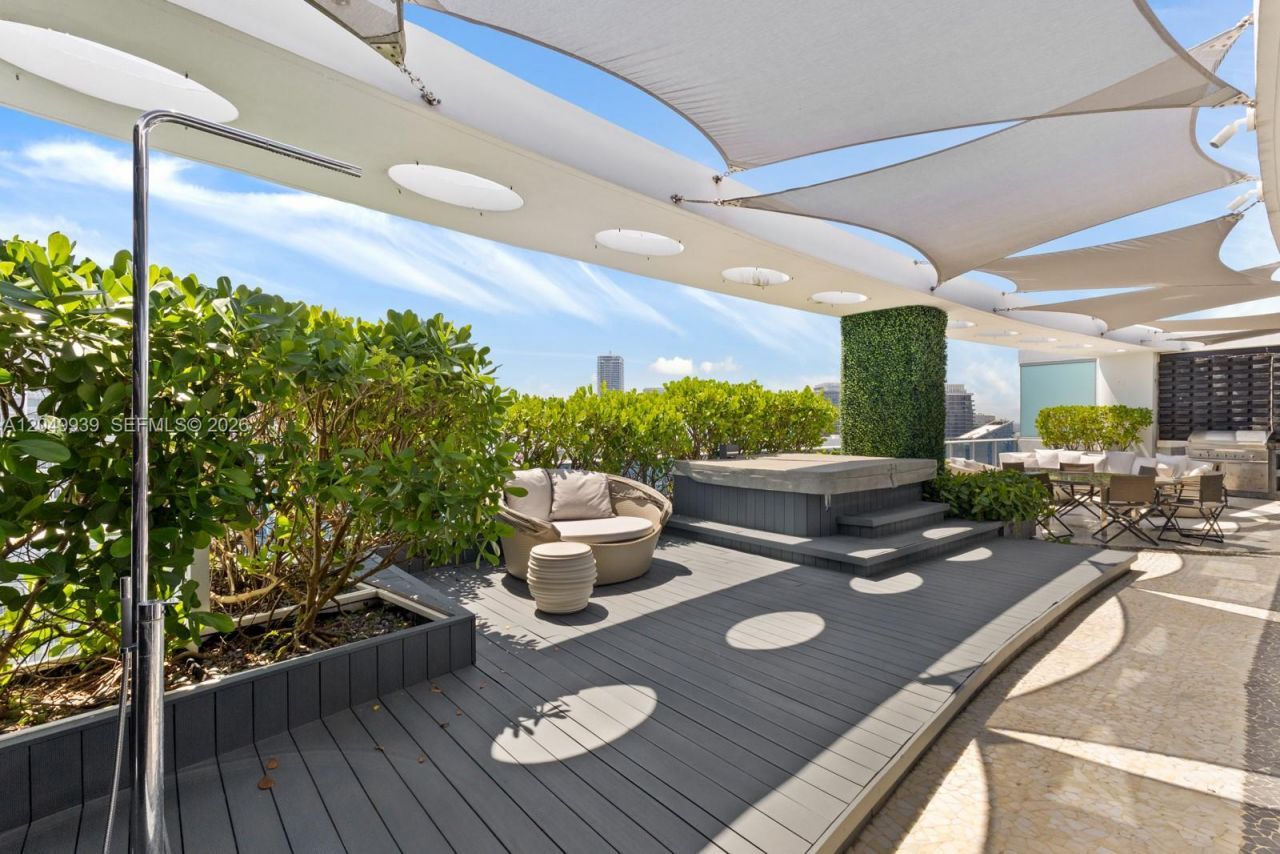 200 Biscayne Boulevard Way, Unit PH-5404, Miami, FL 33131 Photo