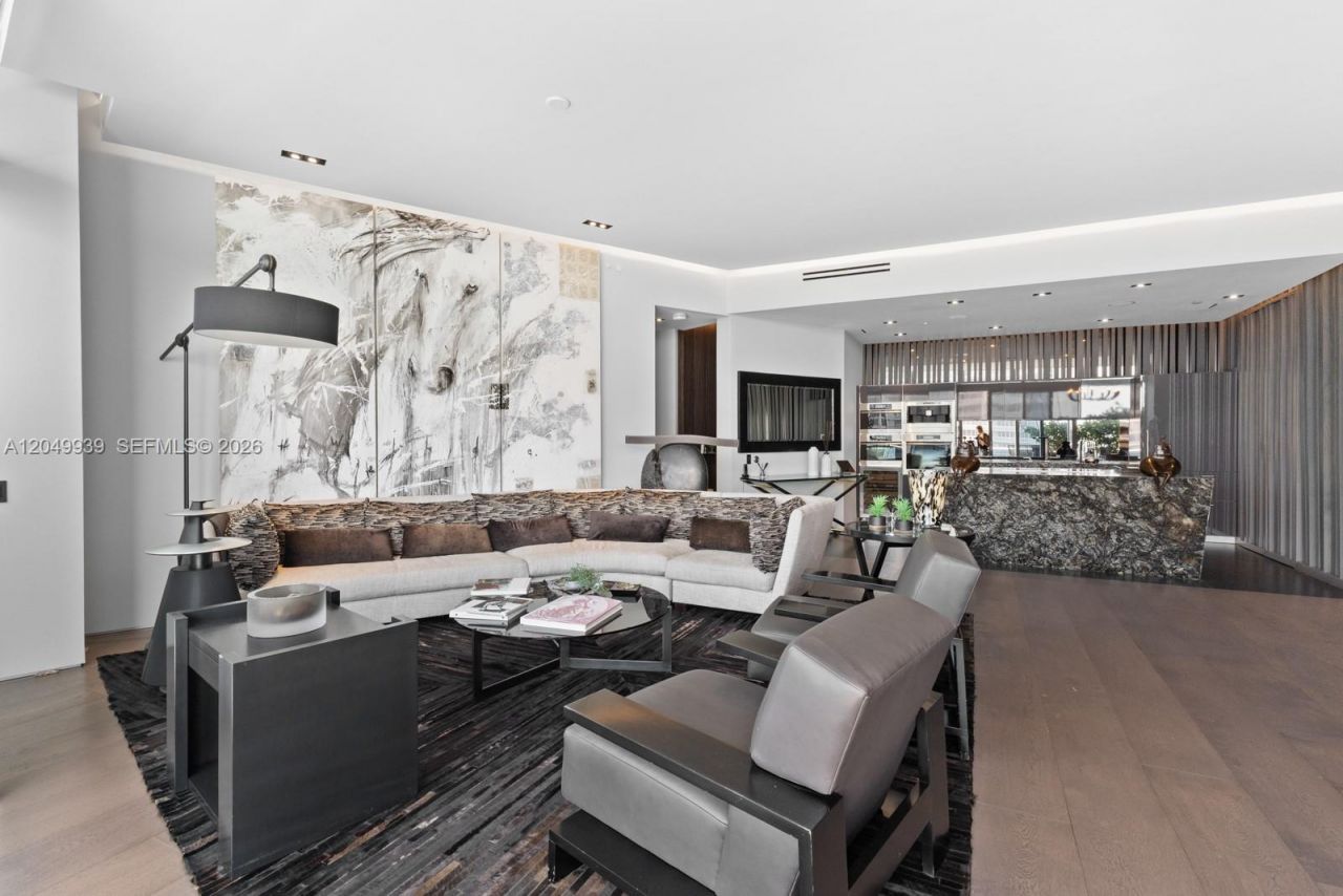 200 Biscayne Boulevard Way, Unit PH-5404, Miami, FL 33131 Photo