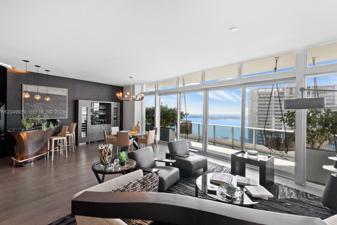 200 Biscayne Boulevard Way, Unit PH-5404, Miami, FL 33131 Photo