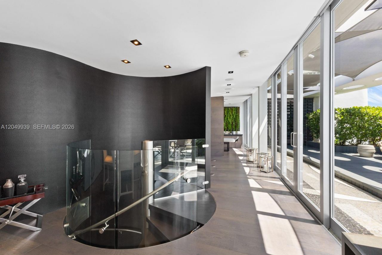 200 Biscayne Boulevard Way, Unit PH-5404, Miami, FL 33131 Photo