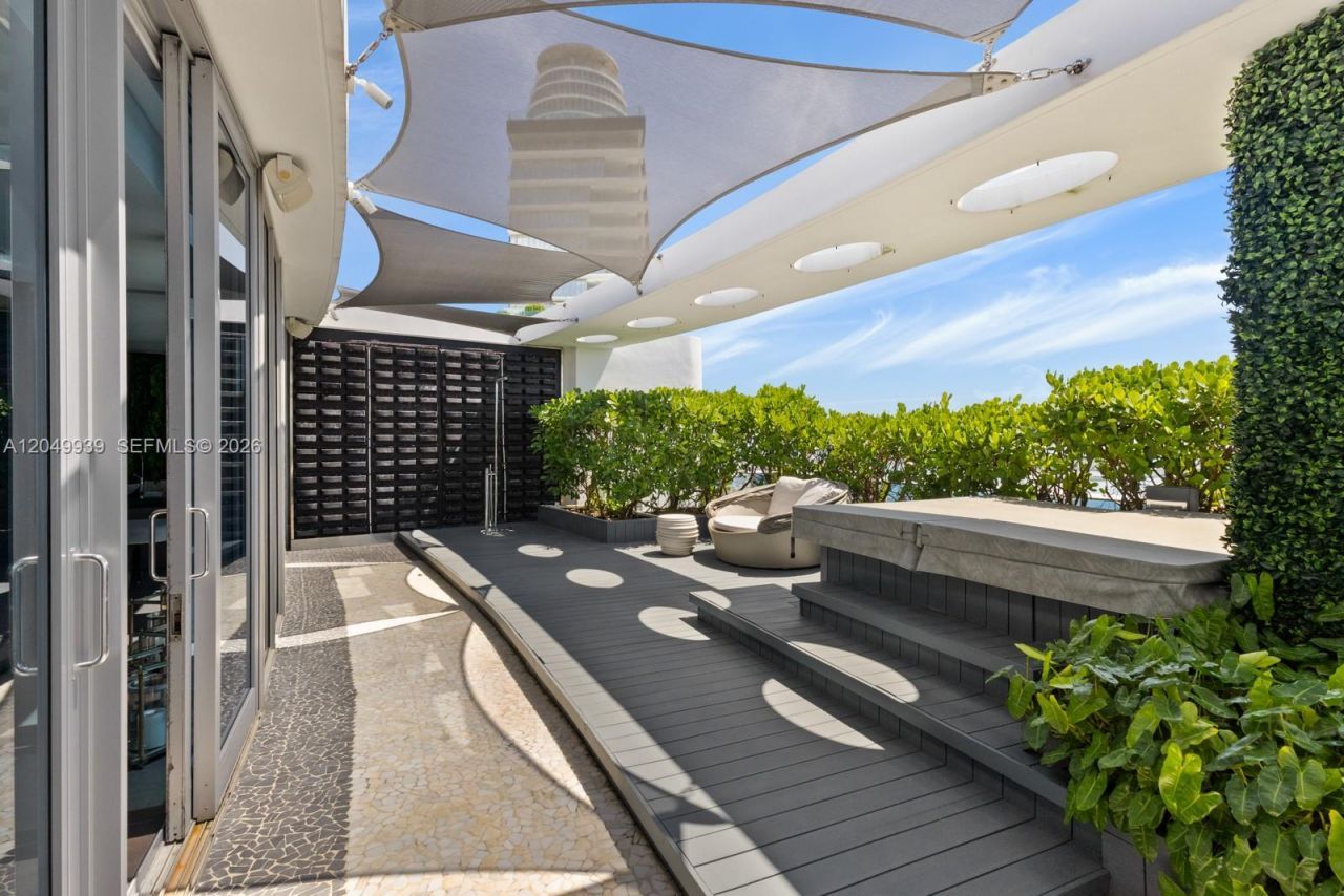 200 Biscayne Boulevard Way, Unit PH-5404, Miami, FL 33131 Photo