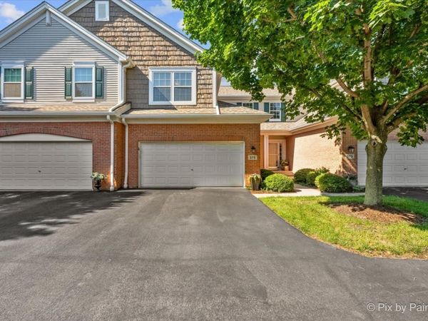 375 WOLCOTT Lane, Unit 375, Batavia, IL 60510