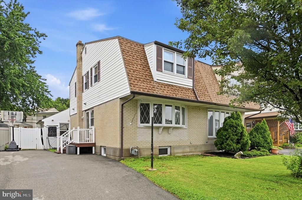 1403 PARKLANE ROAD, SWARTHMORE, PA 19081