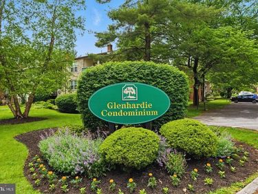 326 DRUMMERS LANE, Unit 326, WAYNE, PA 19087