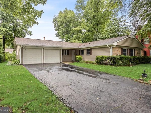 9 ELRIDGE PLACE, WILLINGBORO, NJ 08046