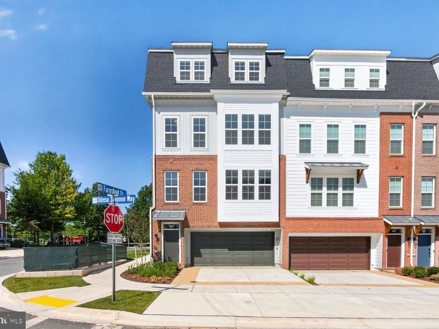 2521 Farmstead Drive, Unit 620, Rockville, MD 20850 Main Photo