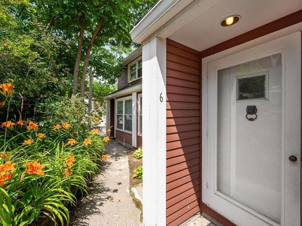 297 College Street, Unit 6C, Burlington, VT 05401