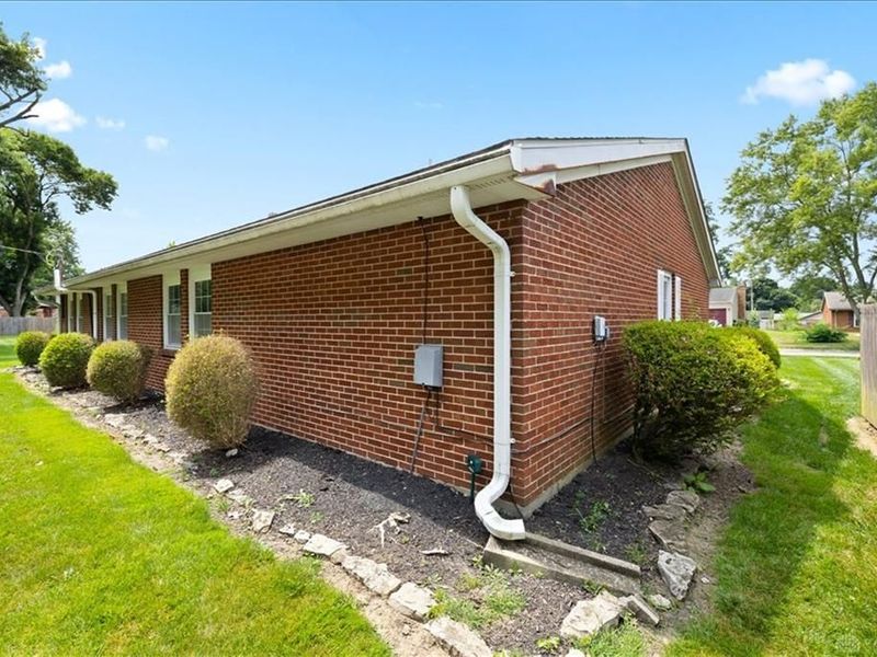 4098 Meadowsweet Dr, Riverside, OH 45424 Photo 29