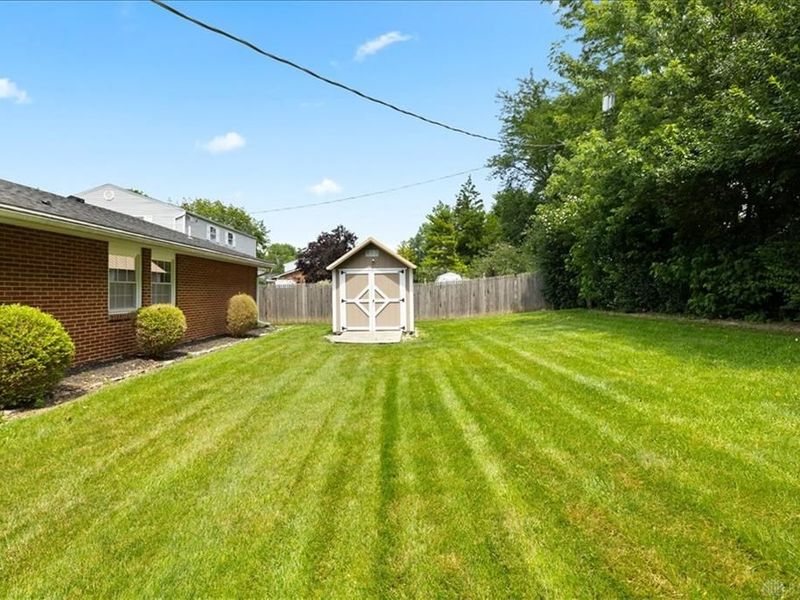 4098 Meadowsweet Dr, Riverside, OH 45424 Photo 32