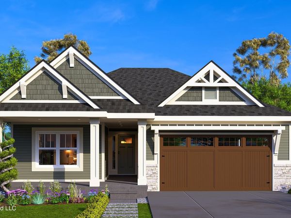 Nhn Spring Avenue, Ocean Springs, MS 39564
