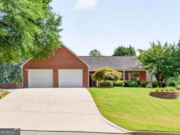 1561 Timber Heights Drive, Loganville, GA 30052