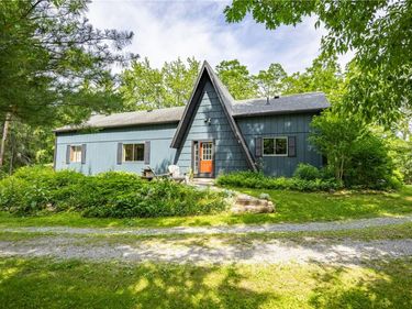 305 Pond Road, Honeoye Falls, NY 14472