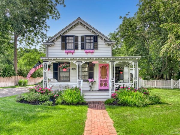 8440 Main Road, East Marion, NY 11939