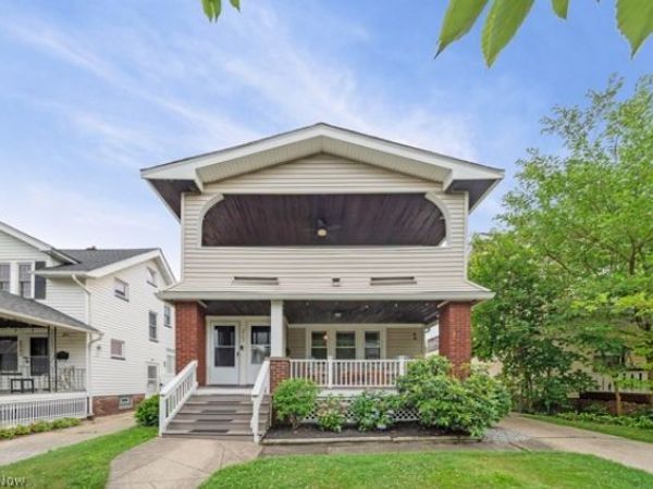 2067 Wascana Avenue , Lakewood, OH 44107