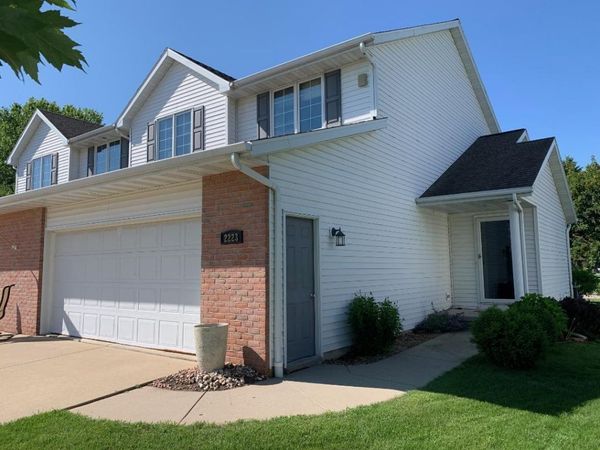 2223 HOPF LANE, De Pere, WI 54115
