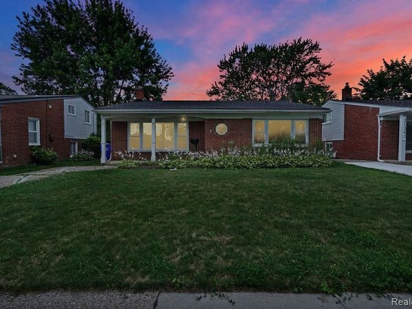 31335 Slumber Lane, Fraser, MI 48026