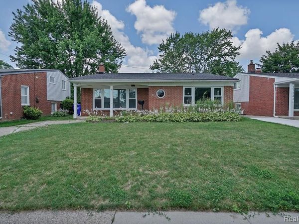 31335 Slumber Lane, Fraser, MI 48026