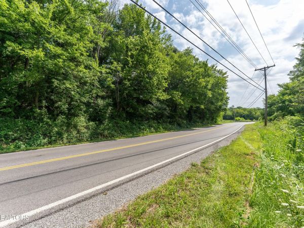 1246 Deep Springs Rd , Dandridge, TN 37725