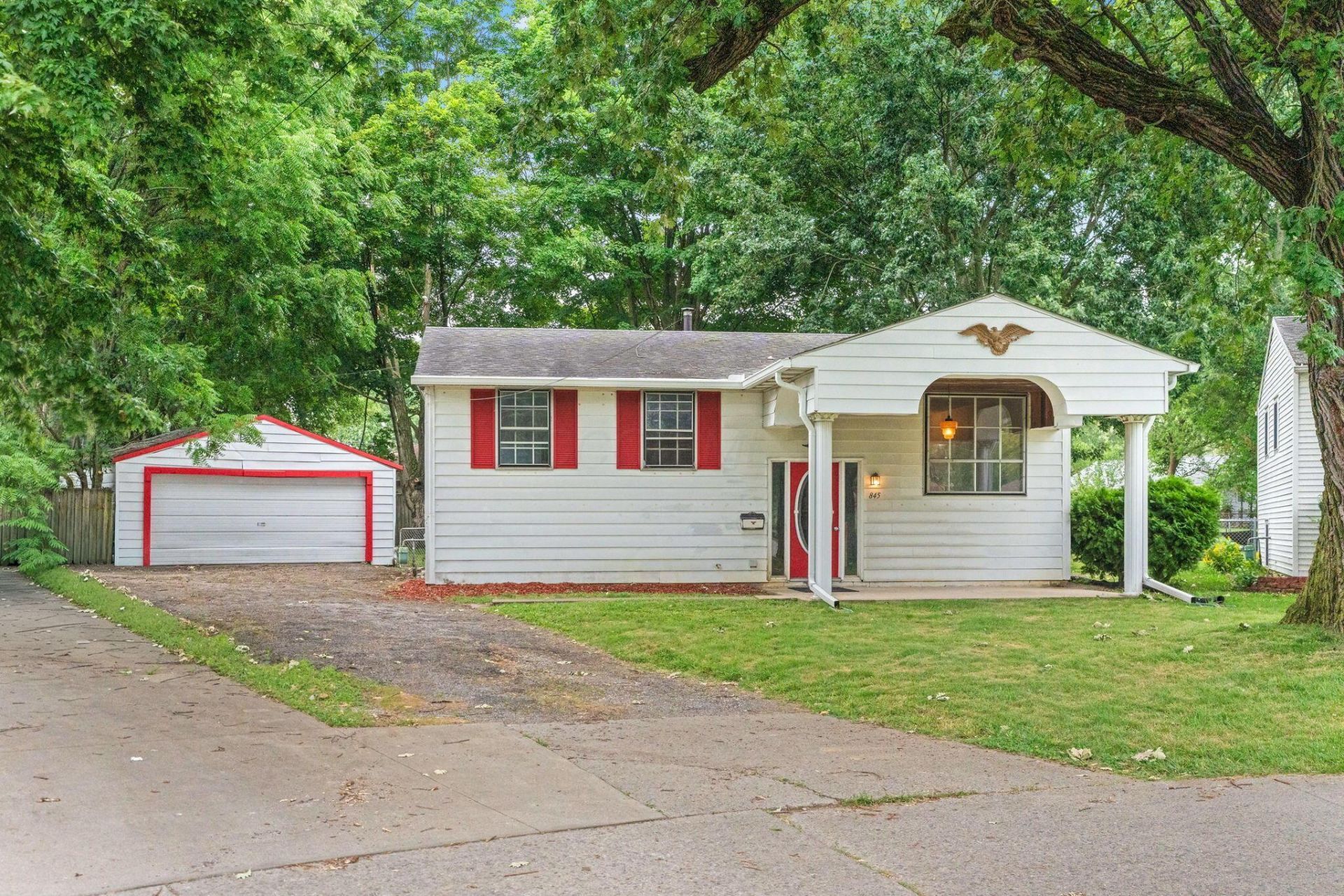 845 Savannah Drive, Marion, OH 43302 Main Photo