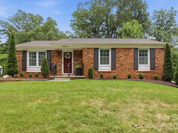 4927 Farm Pond Lane, Charlotte, NC 28212