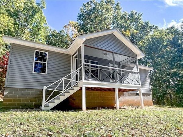 102 Putnam Road, Cleveland, GA 30528