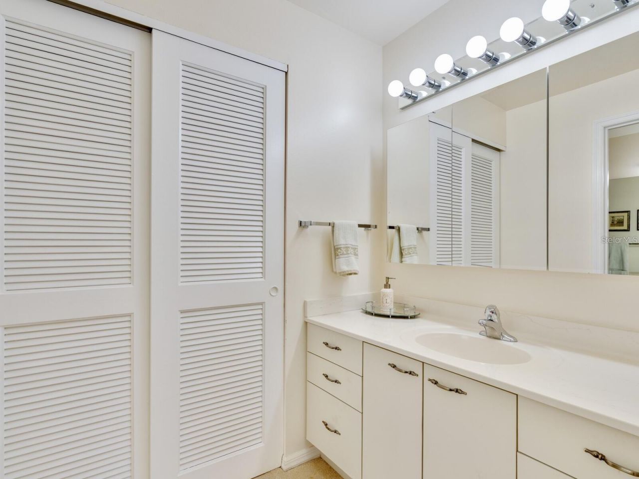 3130 Ringwood Meadow, Unit 44, Sarasota, FL 34235 Photo
