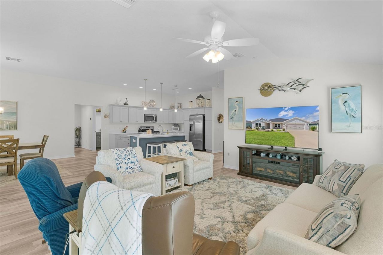 6692 Newell Loop , The Villages, FL 34762 Photo