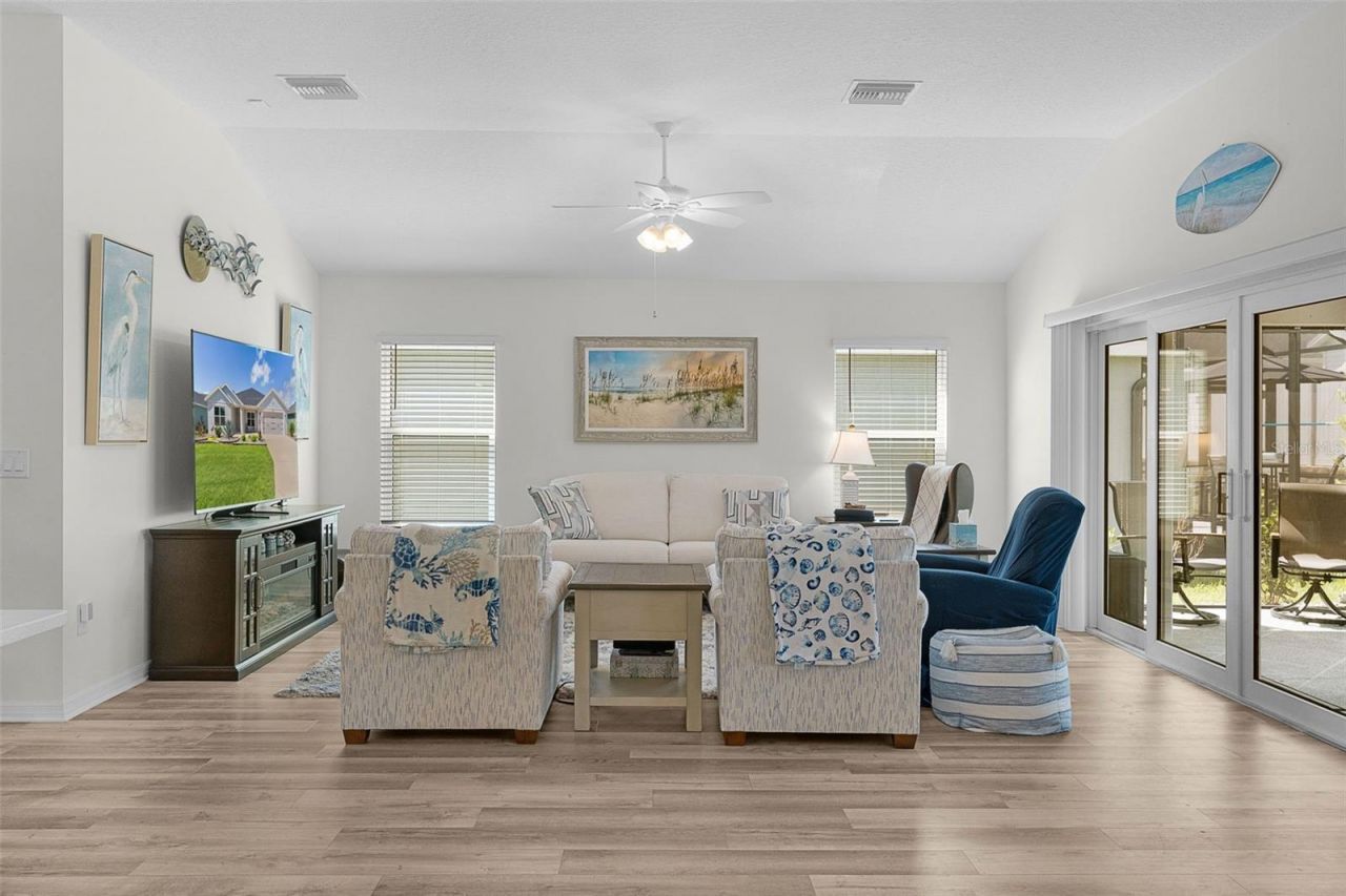 6692 Newell Loop , The Villages, FL 34762 Photo
