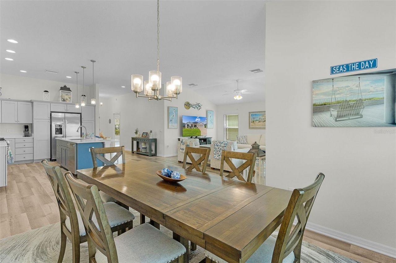 6692 Newell Loop , The Villages, FL 34762 Photo