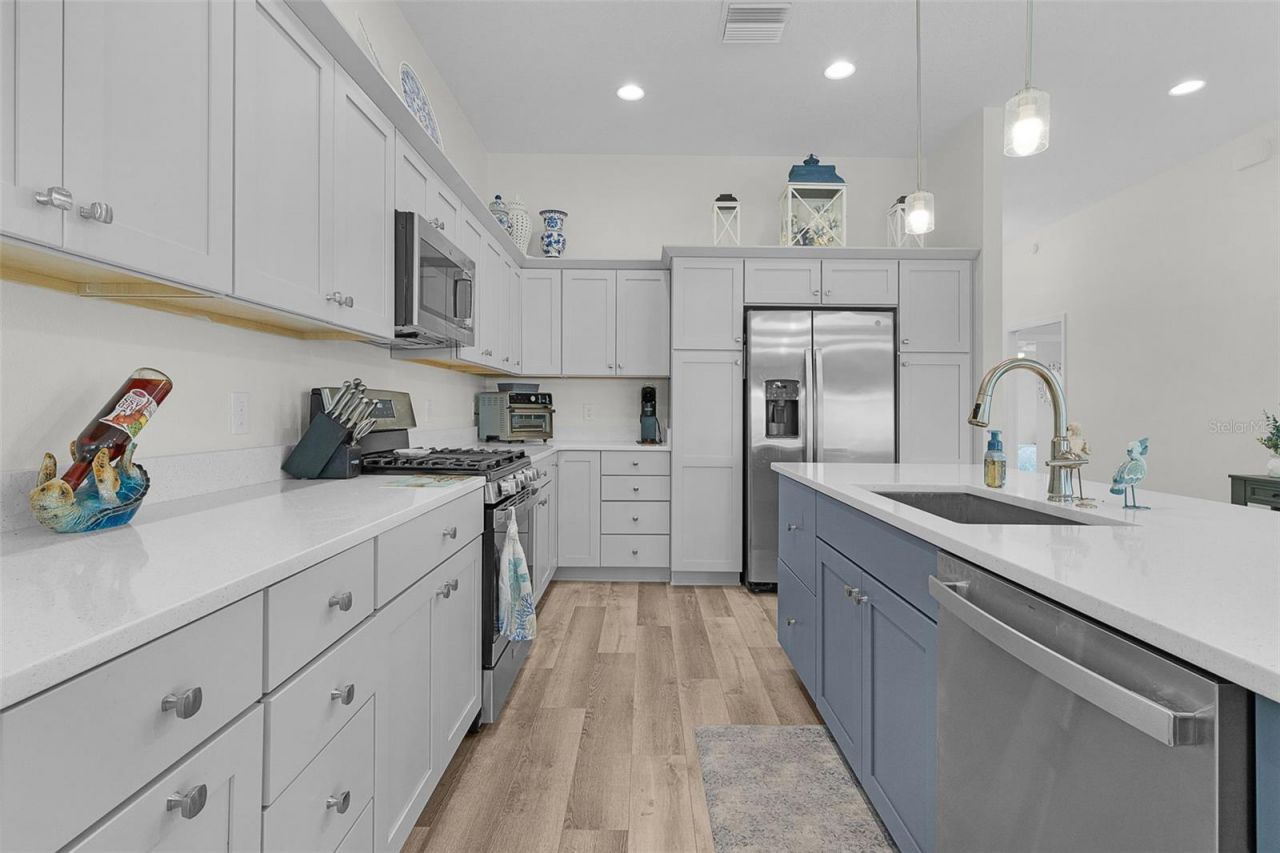6692 Newell Loop , The Villages, FL 34762 Photo