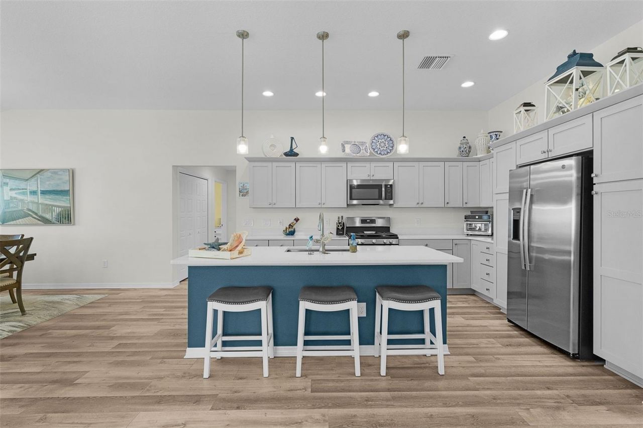 6692 Newell Loop , The Villages, FL 34762 Photo
