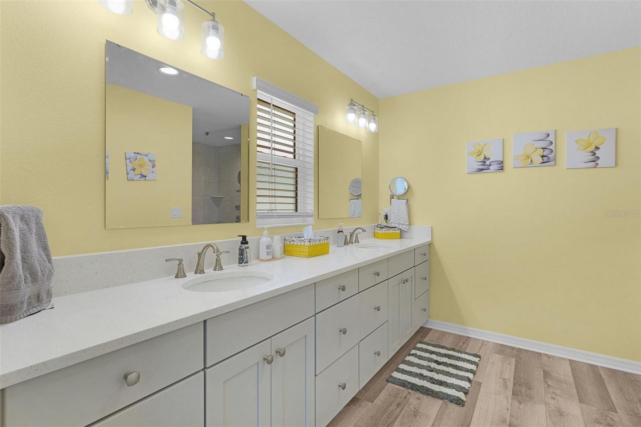6692 Newell Loop , The Villages, FL 34762 Photo