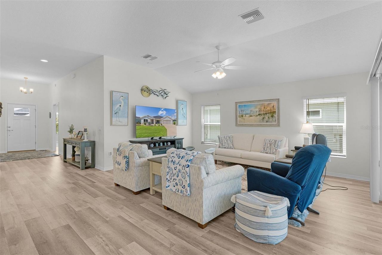 6692 Newell Loop , The Villages, FL 34762 Photo